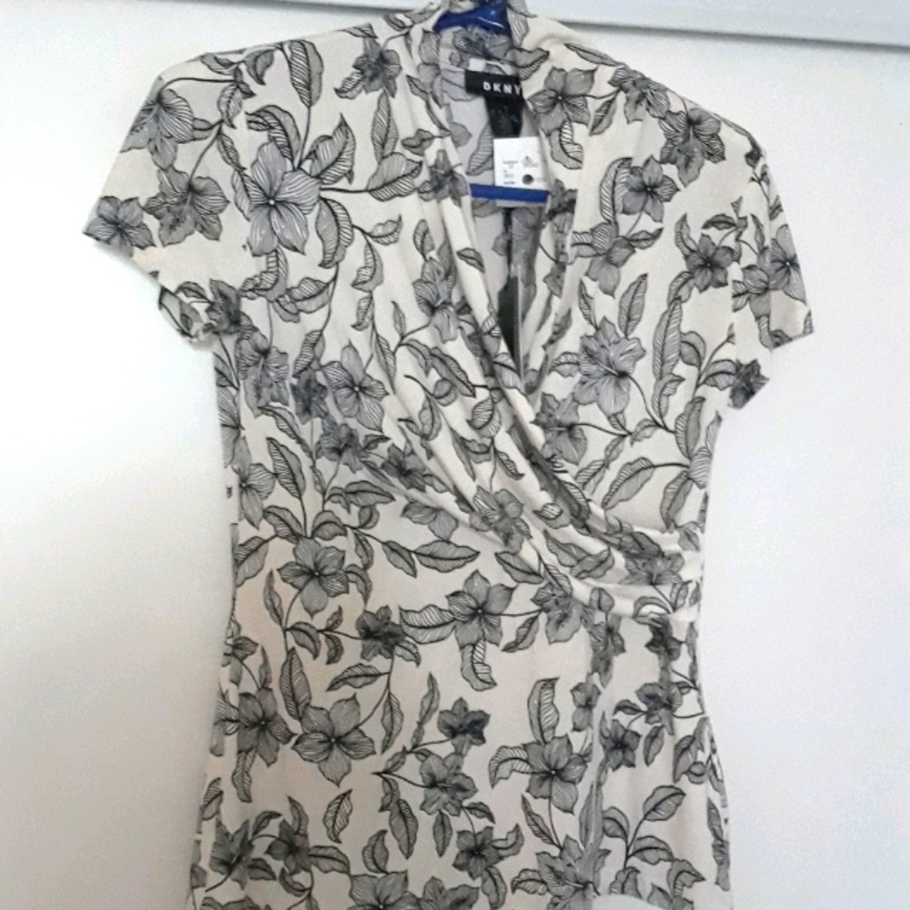 2/26.00 Shirt cream coloured